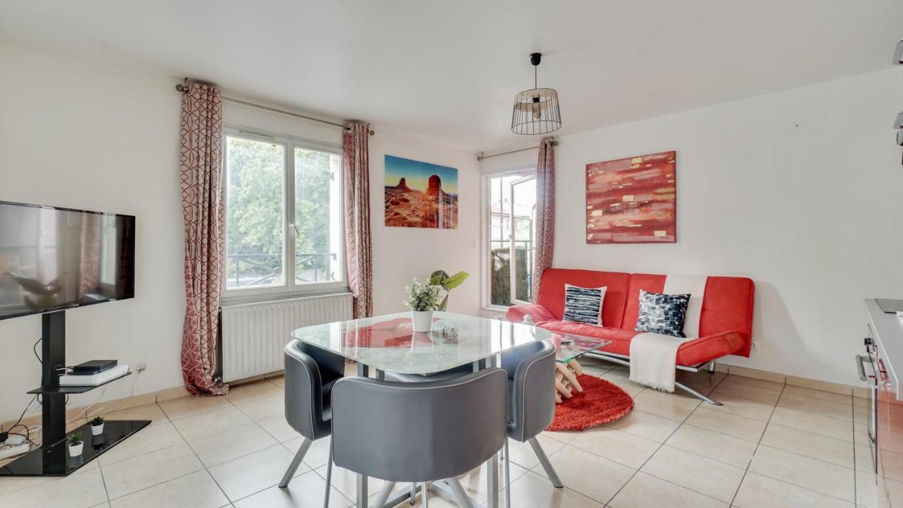 شقة أوبارفيلييه  في Chic Apart With Parking Near Paris المظهر الخارجي الصورة